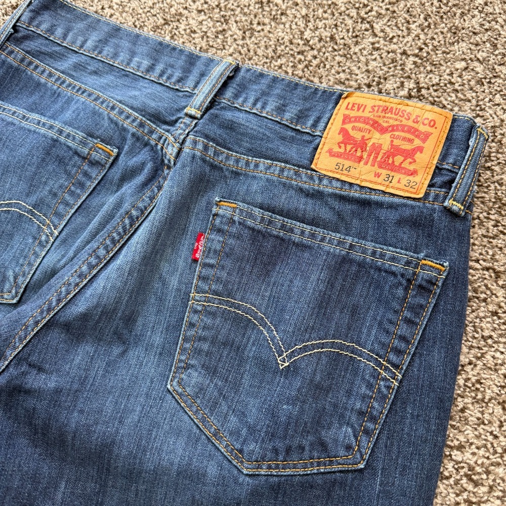 Levi's Men's 514 Straight Fit Denim Jeans Blue Medium Wash 5-Pocket Button Zip